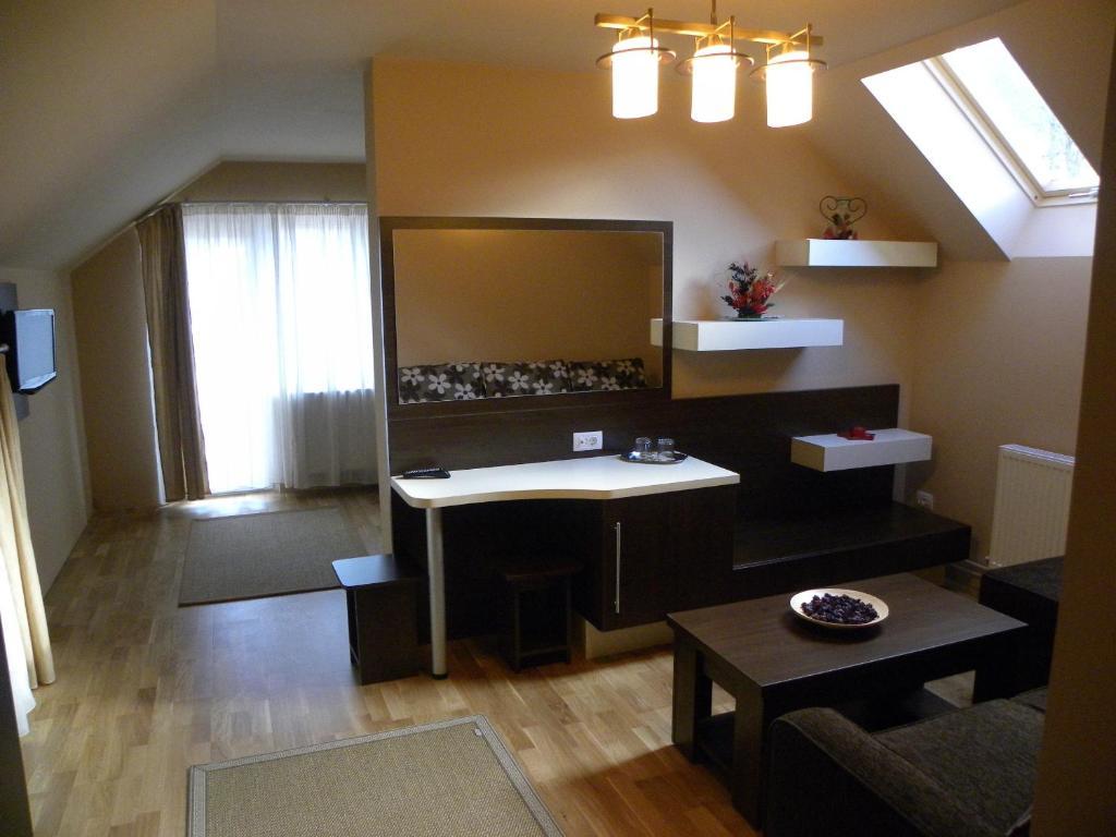 Casa Enescu Hotel Bran  Værelse billede