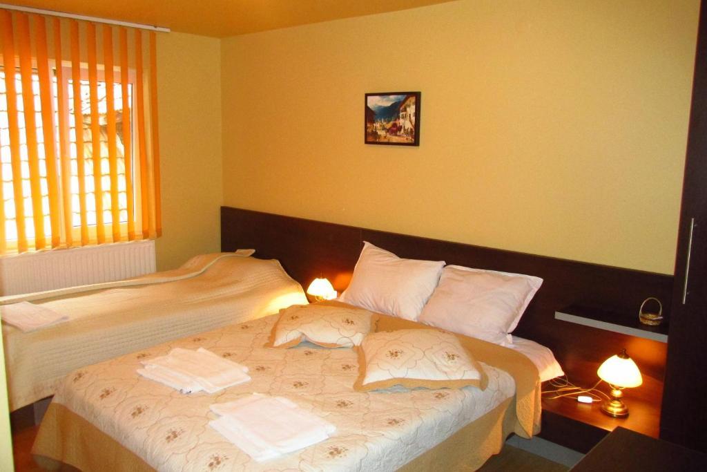 Casa Enescu Hotel Bran  Værelse billede
